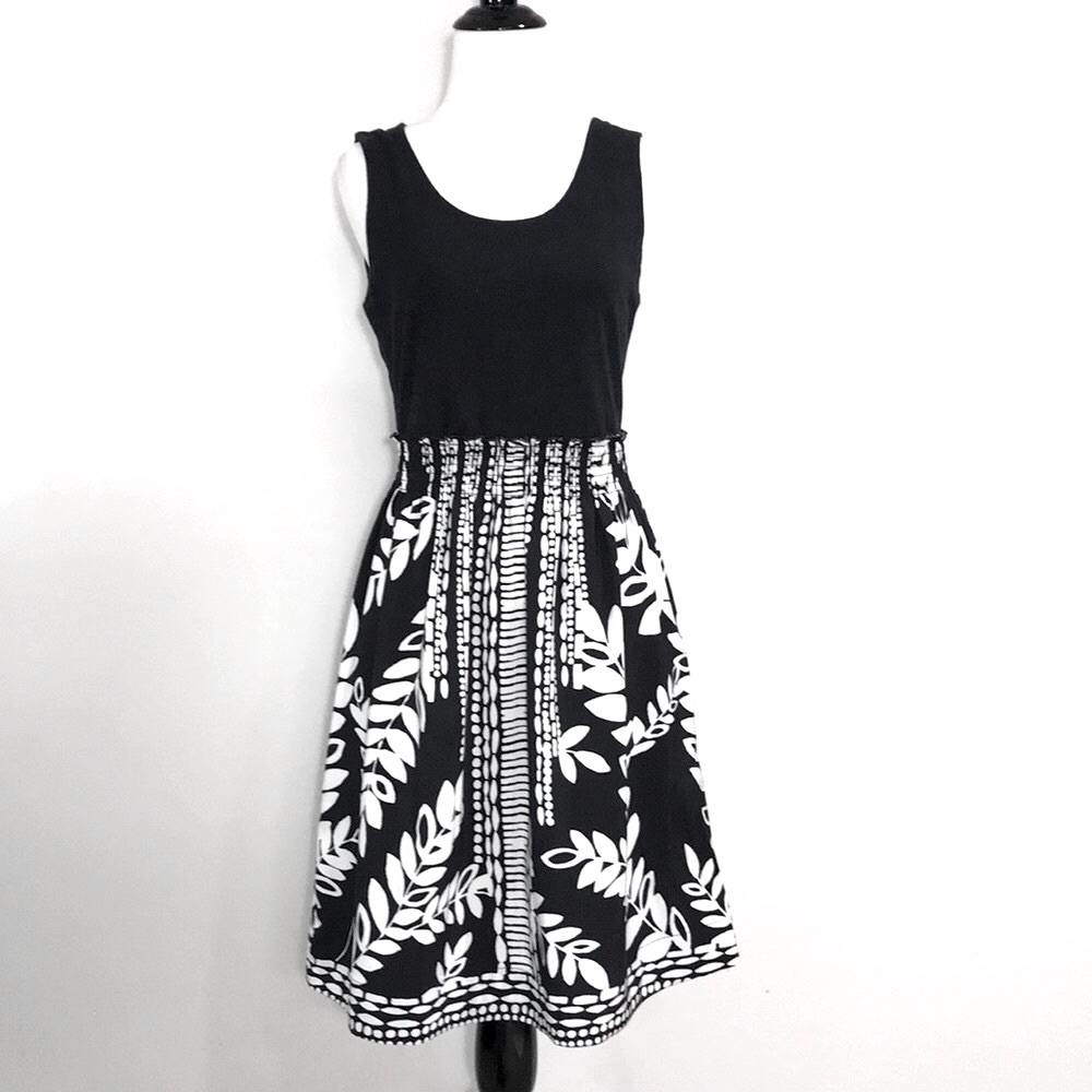 Style & Co. Black & White Fit And Flare Stretch Midi Dress Size Small